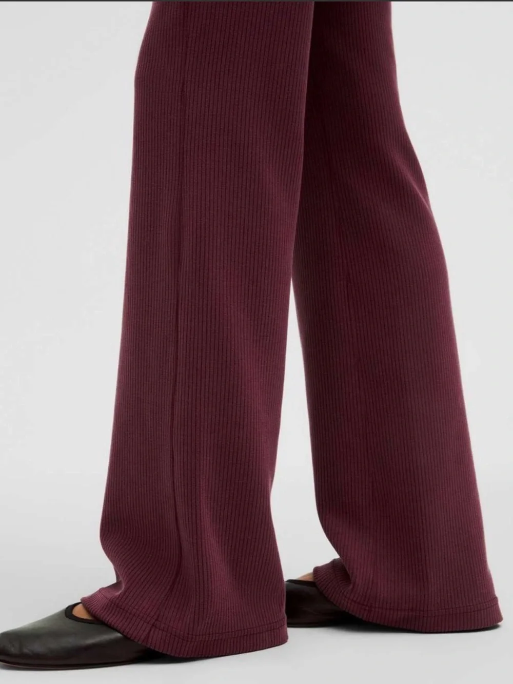 Lululemon Ribbed Softstreme Flared Pant *Regular - Garnet